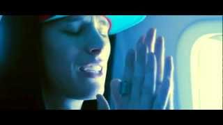 Watch Mgk Chasing Pavements video