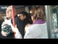 Roma, sul bus a spinte e gomitate