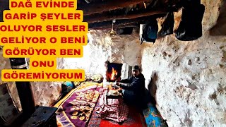Dağ Evi̇nde Gari̇p Şeyler Oluyor Sesler Geli̇yor O Beni̇ Görüyor Ben Onu Göremi̇yorum Sonunda Yakaladim
