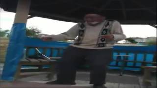 Dans Eden Çılgın Dede.