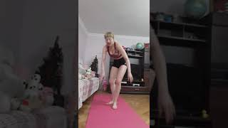 Hande Uğurlu Yoga Ile Göğüs Kaslarının Çalıştırilması Hande
