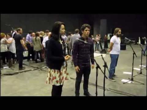 Les Miserables 25th Anniversary Special Edition - Behind The Scenes At Rehearsals