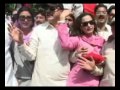 Prime Minister Of Pakistan Gillani Enjoying Demonstration With Sheree Rehman