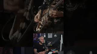 A Impressionante Troca De Guitarras No Meio Da Música