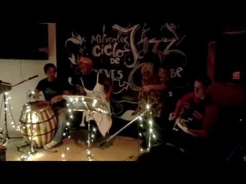Cuando Robaron La Luna - PĂa Boix, Ale Luzardo & Jhonny Neves (E. Almada / J. Sclavo)