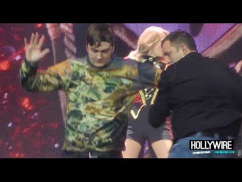 Taylor Swift Attacked On Stage By Obsessed Fan!