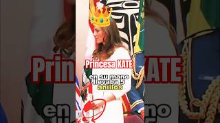 Princesa Kate Porto Cinco Anillos En La Ceremonia De La Duquesa Kent