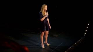 Amy Schumer Live In New Zealand 17 December 2016 At Vector Arena