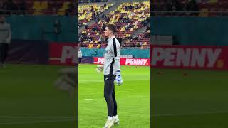 mmAxjaeR-Ns Video Image