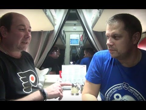 "Лихие 90-е... Его привязали к стулу, а к ногам примотали гранату" ("Хоккейная семья" с Дехтяревым) "Лихие 90-е... Его привязали к стулу, а к ногам примотали гранату" ("Хоккейная семья" с Дехтяревым)