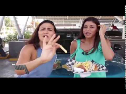 Evelyna RodrÃguez Con Karla Fatule en el Carwash (2)