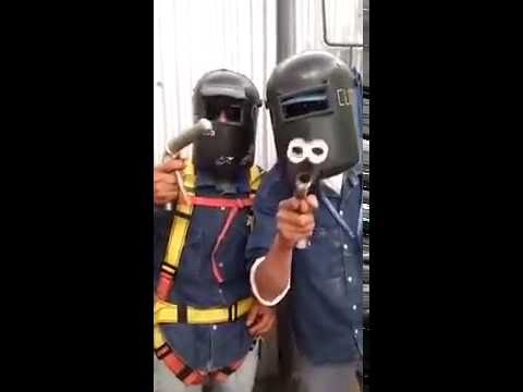 la parodia de unos obreros al video de los ladrones del banco de general rodriguez la parodia de unos obreros al video de los ladrones del banco de general rodriguez