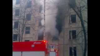 Видео Пожар в Москве, Валдайский проезд д.17 от Андрей Головин, Валдайский проезд, Москва, Россия