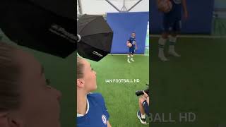 mrMqr5XVVV8 Video Image