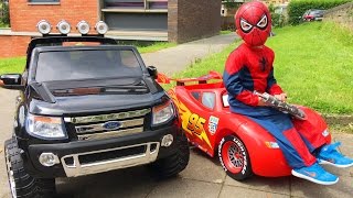 Spider-Man Conduit Voitures Cars Lightning McQueen et Ford Ranger Spider-Man Conduit Voitures Cars Lightning McQueen et Ford Ranger