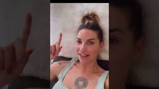 Nadege Lacroix Et Son Fils À La Piscine