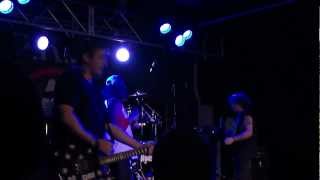 Watch Dri Dry Heaves video