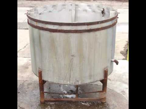 900 gallon vertical stainless steel tank