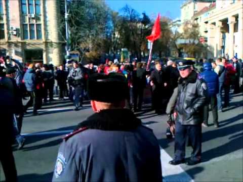 Митинг и марш коммунистов по Крещатику 7 ноября 2011 г