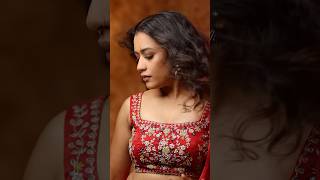 Red Rosses And Christmas Kisses Parvathy R Krishna Shorts