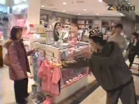 Nam popping at tha mall lol