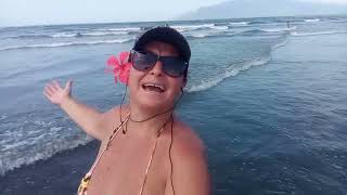 Lisa Se Divertindo Sozinha Pela Praia Do Porto Novo Em Caragua
