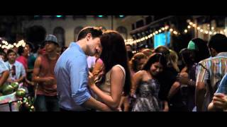 TWILIGHT SAGA - BREAKING DAWN - OFFICIAL TRAILER (Summit Entertainment) - HD - EryGarza