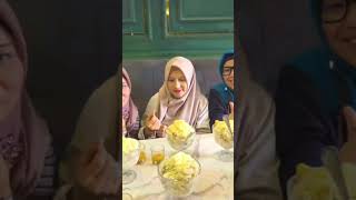 Ibu Ibu Stw Yg Doyan Nongkrong