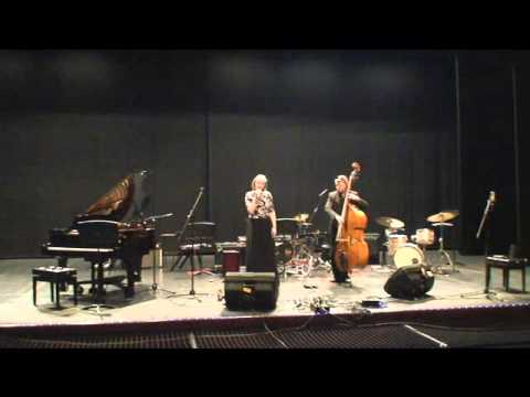 Alex Riordan - Sun Dirt Water (The Waifs)