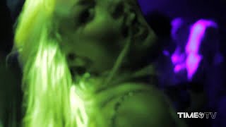 Смотреть клип Tonite Only - We Run The Night