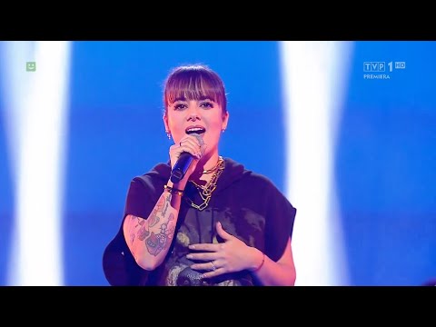 Alizée - Dance Monkey Live