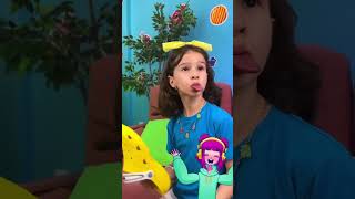 The Girl Played A Fake Tongue Prank On Her Mom