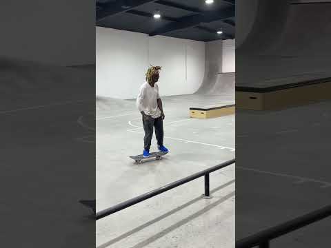 Lil Wayne fakie shove it off the primitive grass gap. #skateboarding