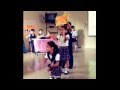 Mi cholita en su feria de inglés...bellas