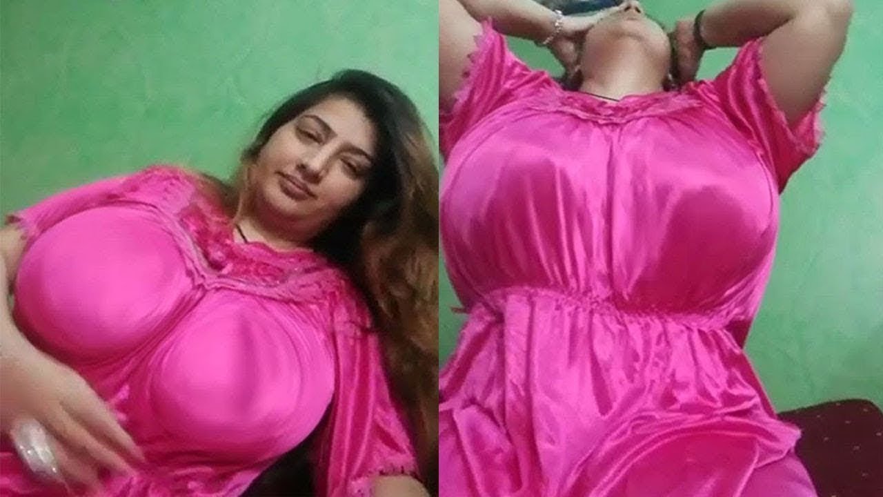 Pakistani public nude mujra