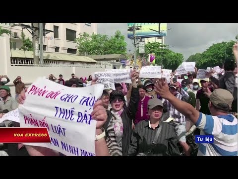 Truyền hình VOA 11/7/18: Người sử dụng Việt muốn Facebook trả lời về ‘hợp tác’ với chính quyền | đài hoa kỳ voa Truyền hình VOA 11/7/18: Người sử dụng Việt muốn Facebook trả lời về ‘hợp tác’ với chính quyền | đài hoa kỳ voa