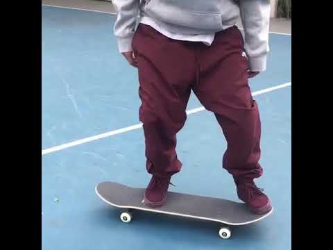 Playground morning 📿🖖🏾 @romliss | Shralpin Skateboarding