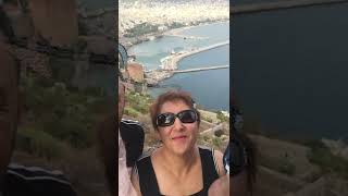 Bugünde Ölmedik Anne ,Umutlara Sarıldık