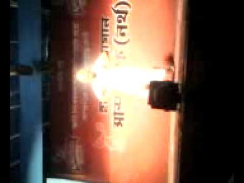 Ek chatur naar karke sringar.