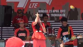 BILANG I LOVE YOU ELSA SAFIRA # OM NEW OREO # JALAN SEHAT TELKOMSEL TRENGGALEK