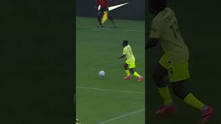 nR7rzkxO2so Video Image