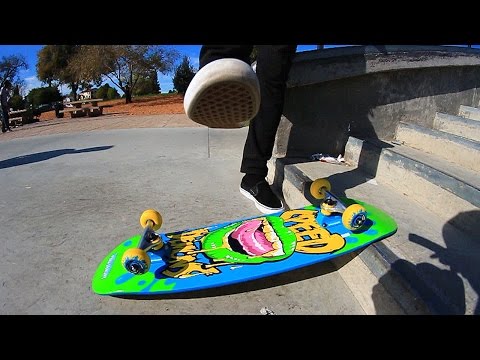 DON'T BREAK THE TOYS R US BOARD