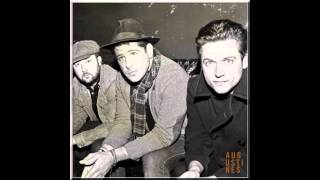 Watch Augustines Dont You Look Back video