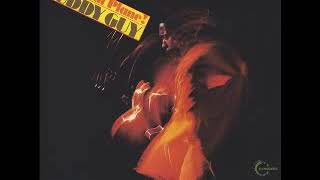 Watch Buddy Guy Hold That Plane video