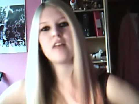 I have made this tutorial showing how I achieve the'Avril Lavigne' look