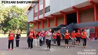 Sandrina Goyang Dua Jari Sandrina Goyang Dua Jari
