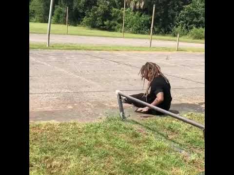 Damn @neenwilliams 😂 📹: @_erickvaldez & @__jboneson | Shralpin Skateboarding