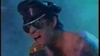 Watch Stone Temple Pilots Regeneration video