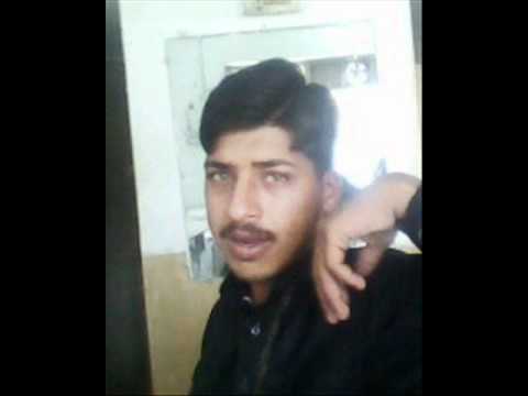 surkh kaproon mein nikla hai