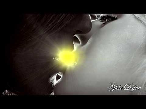 Eʀᴏs Rᴀᴍᴀᴢᴢᴏᴛᴛɪ - Uɴ Áɴɢᴇʟ ᴄᴏᴍᴏ Eʟ Sᴏʟ Tᴜ Eʀᴇs